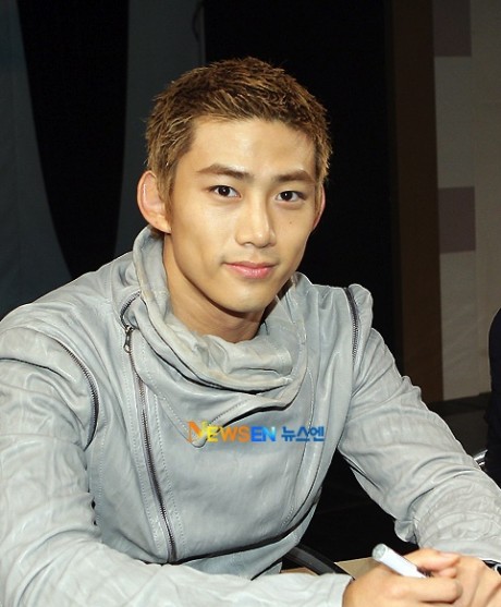 Taecyeon, absolutely immersed in 